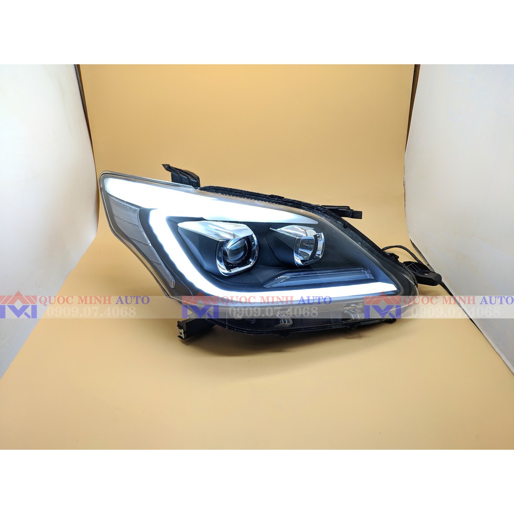 Đèn pha cho Toyota Innova 2012 - 2015 xinhan chạy