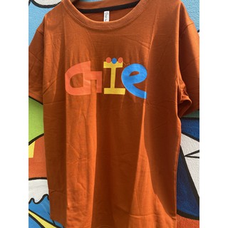 Áo thun croptop theu chư