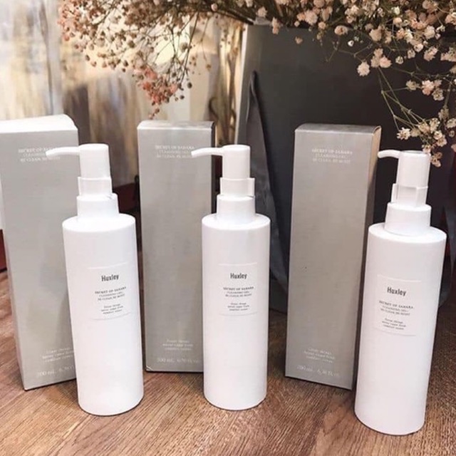 Sữa rửa mặt sáng da HUXLEY Cleansing Gel 200ml MẪU MỚI