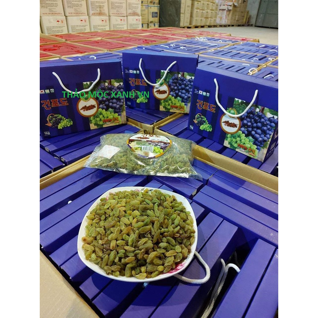 [Mã GROADO2 giảm 10% đơn 150K] Nho khô xanh sấy lạnh Hàn Quốc không hạt 1kg | BigBuy360 - bigbuy360.vn