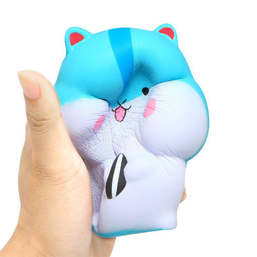 SQUISHY chuột hamster ôm bóng siêu đáng yêu màu xanh dương
