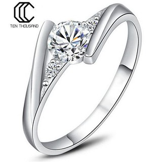 Nhẫn đính kim cương thời trang phong cách dành cho nữ