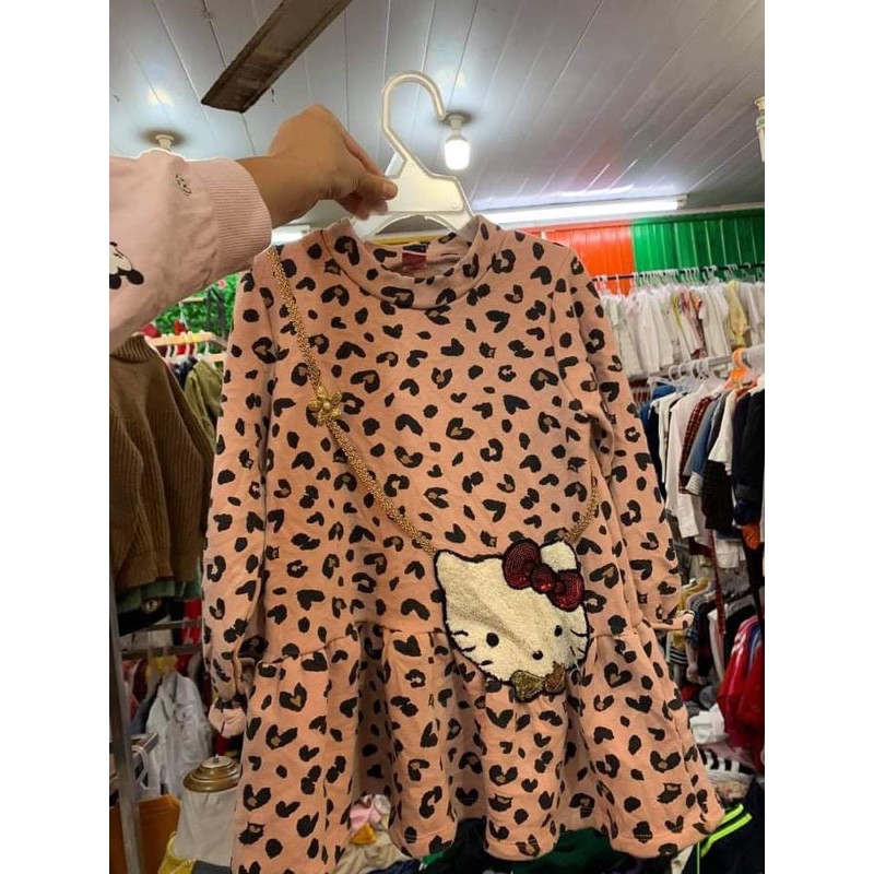 đầm beo hello kitty