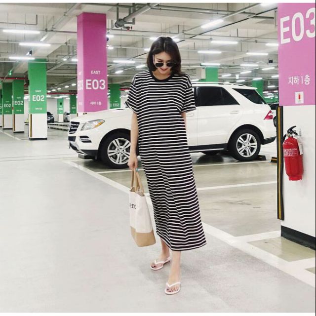 ĐẦM SUÔNG SỌC CỔ ĐIỂN FORM RỘNG