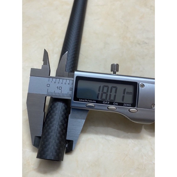 Ống carbon 3K rỗng dài 1 mét đường kính ngoài 18mm, đường kính trong 15mm