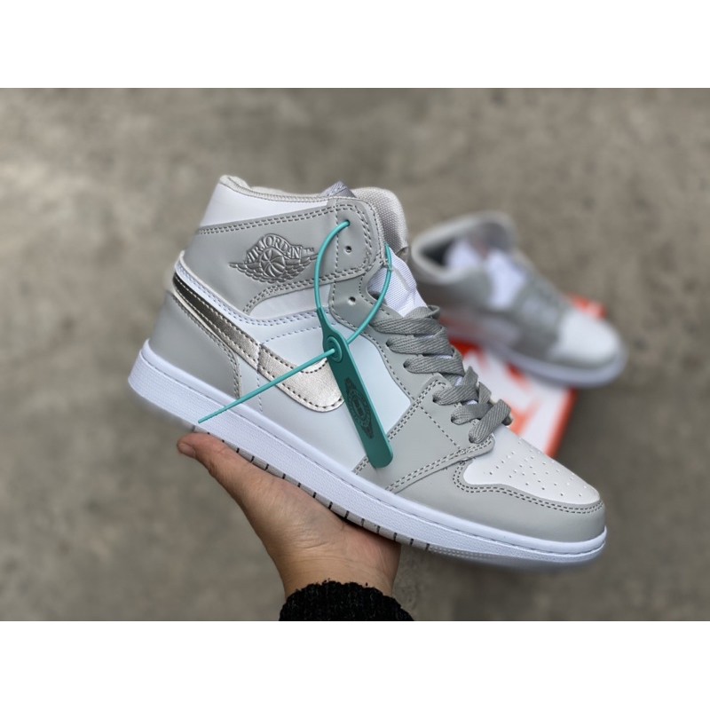 Giầy Jordan 1 xám bạc bóng siêu đẹp giá rẻ