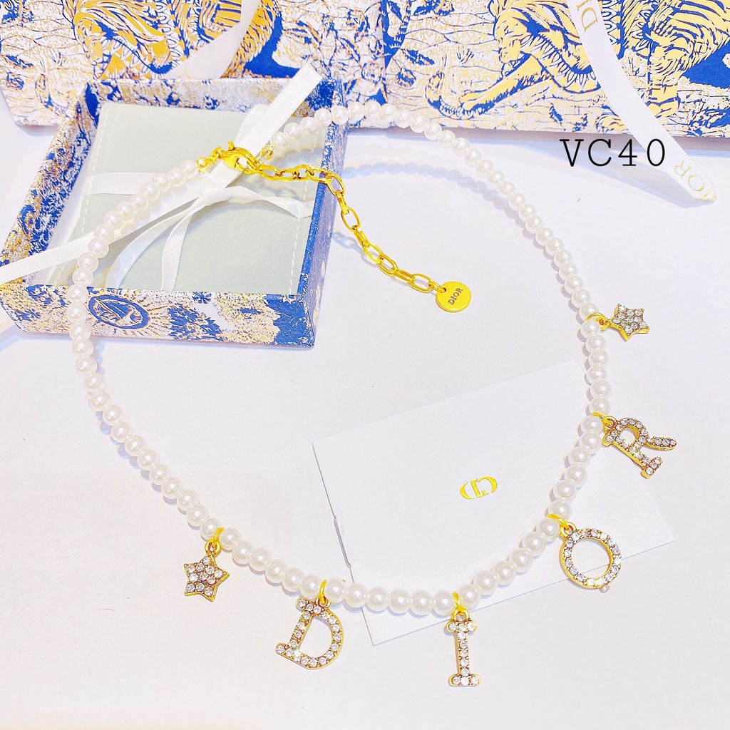 Set vòng cổ - vòng tay - bông tai ngọc trai giả kèm chữ D-I- O-R thanh lịch thời trang dành cho nữ