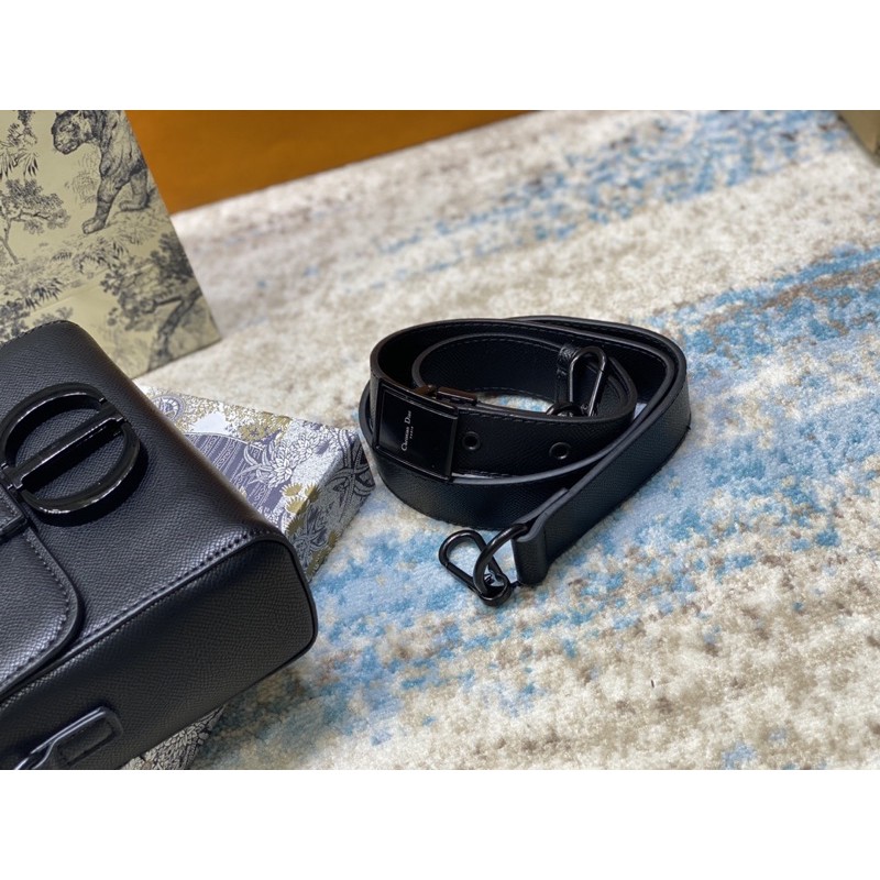 Túi D.I.O sz 18 cm màu đen fullbox