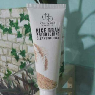Sữa rửa mặt cám gạo CRD
