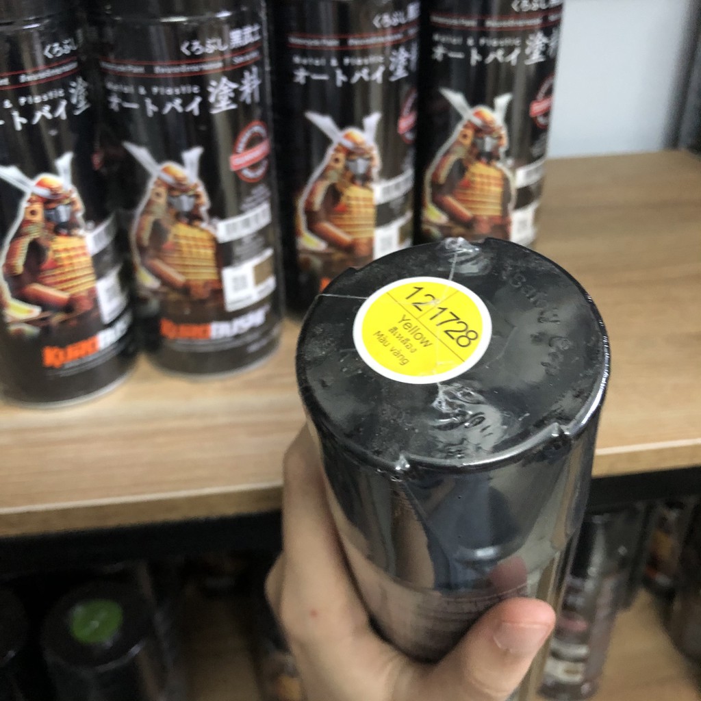 Sơn xịt SAMURAI màu Vàng - 1728 (400ml)