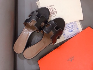 Guốc Hermes