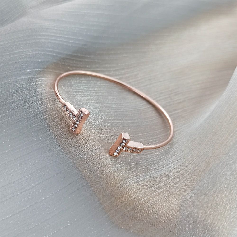 Vòng Tay Hợp Kim Hở Hình Chữ T Đính Đá Nhiều Màu Tùy Chọn Thời Trang Cổ Điển Cho Nữ