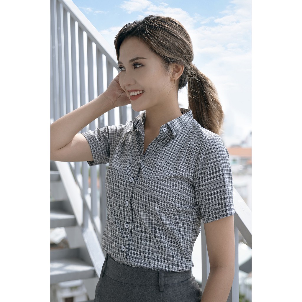 Áo sơ mi Kim Vũ vải mát mịn, form tôn dáng giá tốt khi mua từ hai chiếc