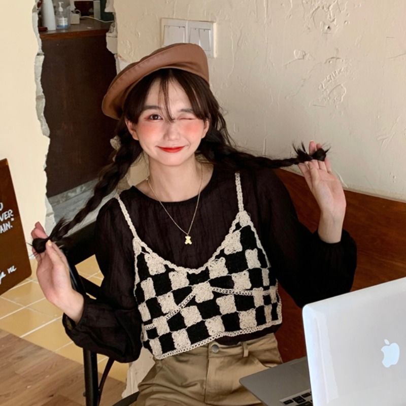 Áo Hai Dây Phối Ren Hoa Phong Cách Retro Hàn Quốc