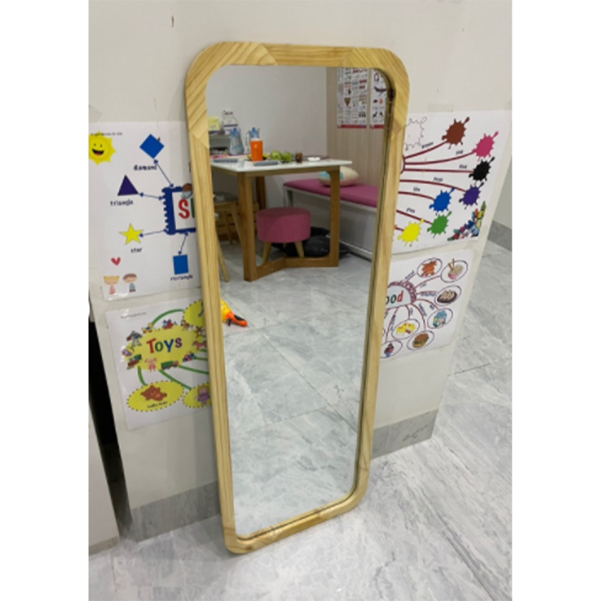Gương soi toàn thân khung gỗ có chân bo cạnh nịnh dáng kích thước 45x120cm guonghoangkim mirror KG0001