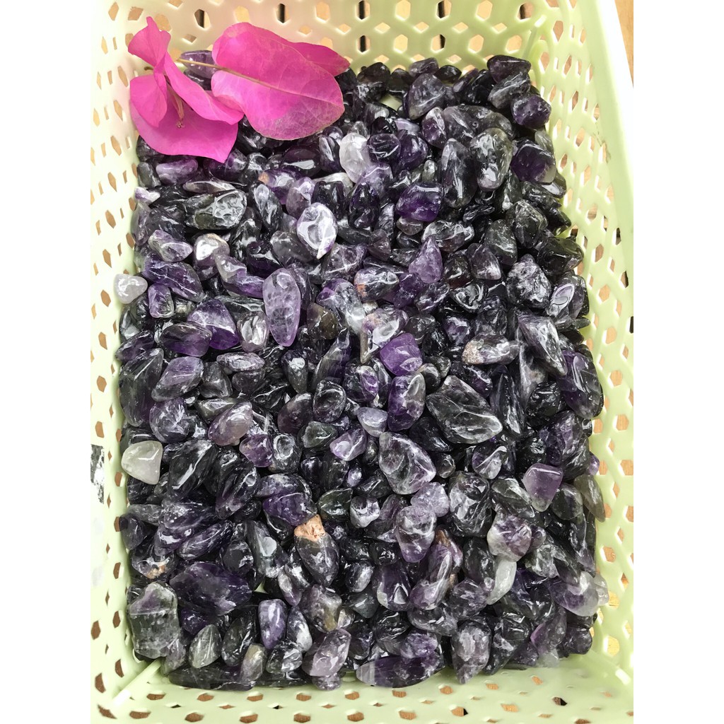 Đá vụn tinh thể thach anh tím tư nhiên thanh tẩy phong thủy, túi 100g | BigBuy360 - bigbuy360.vn