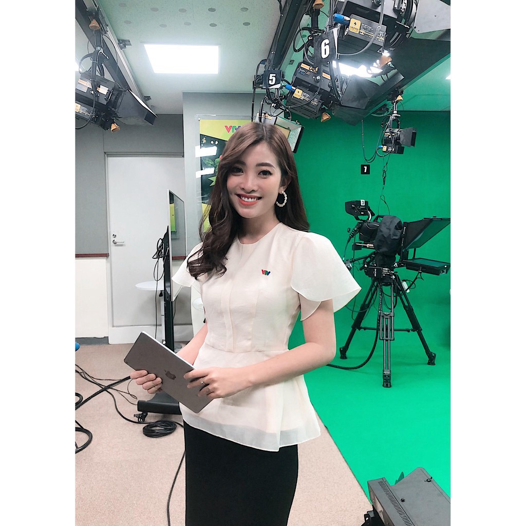 Áo sơ mi kiểu tiểu thư sang chảnh tay xếp nụ Thời Trang PP [Thiết Kế] | BigBuy360 - bigbuy360.vn