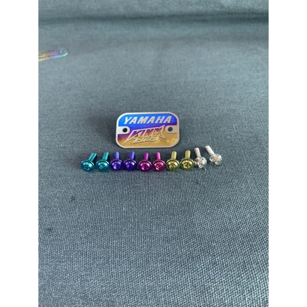 Tem Nắp Dầu Titan Yamaha Exciter 150 & Sirius Kèm Ốc titan