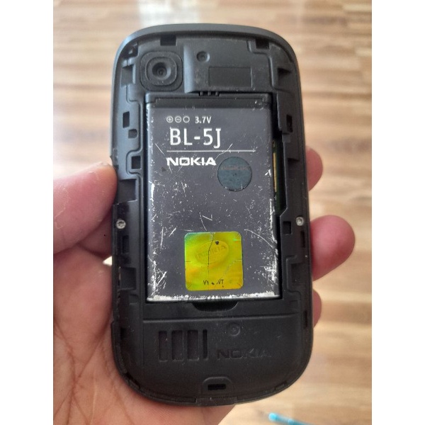 Điện thoại Nokia 200 java đã sử dụng kèm dây sạc