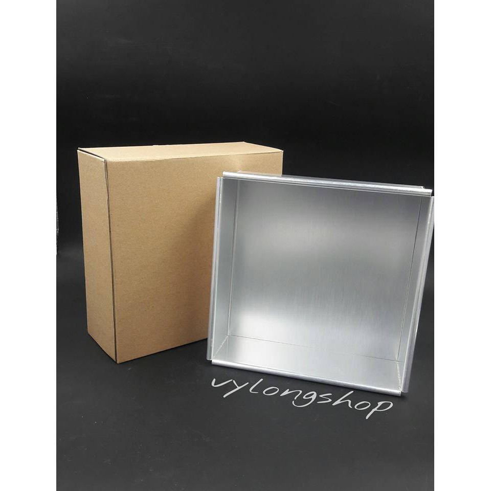 Khuôn vuông đế rời 20cm