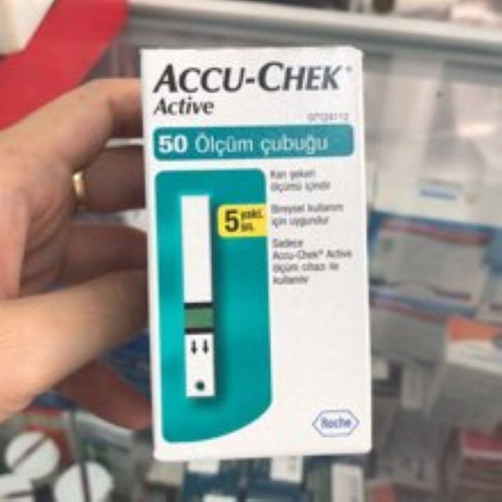 Que thử đường huyết Accu-Chek Active (Hộp 50 que) date thang 6 năm 2024