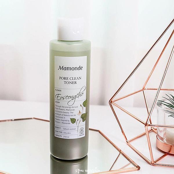 Nước Hoa Hồng Từ Rau Diếp Cá Se Khít Lỗ Chân Lông Mamonde Pore Clean Toner