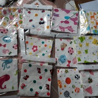 combo 10 yếm cotton 2 lớp cài nút cho bé