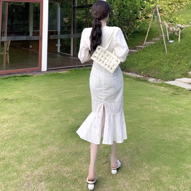Ảnh thật Đầm trắng cổ V đuôi cá Quảng Châu