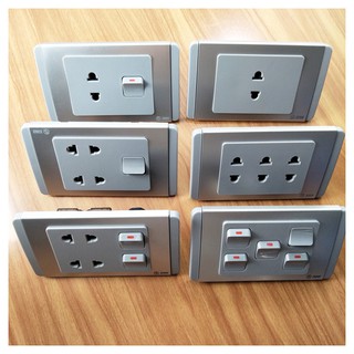 Ổ cắm - Công tắc Vanlock SINO Dòng S68 - Loại công tắc với 1- 3 Ổ 2 chấu