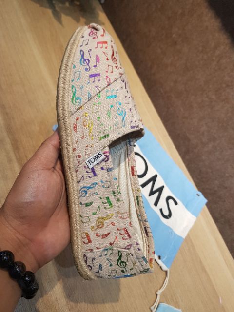 TOMS giày lười chuẩn auth