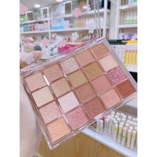 Phấn mắt Cherry Blossom 20 ô Holdlive