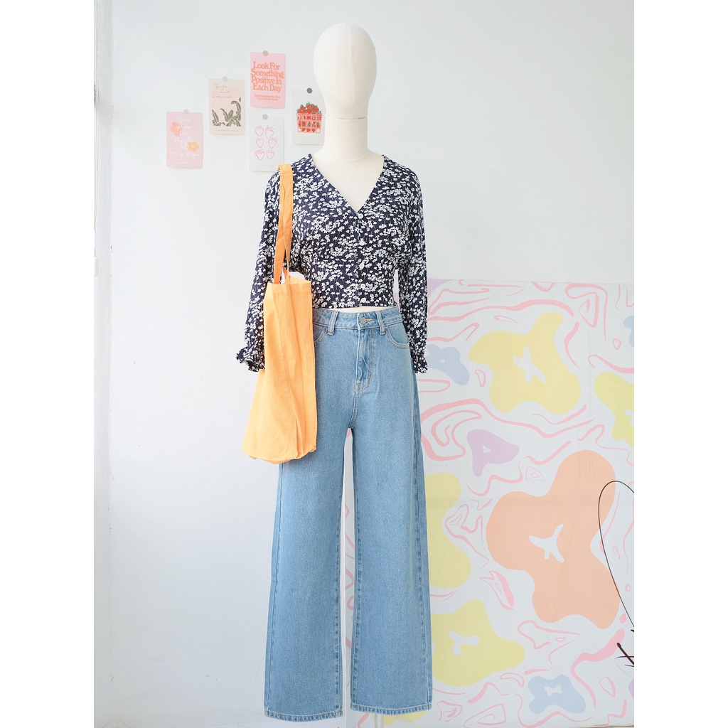 Áo Floral Croptop Hoa Nhí Kiểu Thời Trang