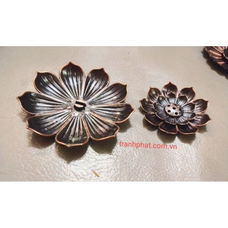 Chân hương - chân cắm nhang - đế đốt trầm hương - đế cắm nhang vòng hoa sen đồng