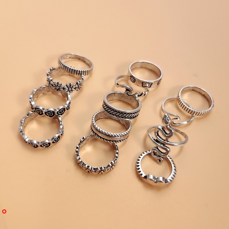 Bộ 13 chiếc nhẫn nhiều kiểu dáng khác nhau màu bạc phong cách cổ điển dành cho bạn nữ