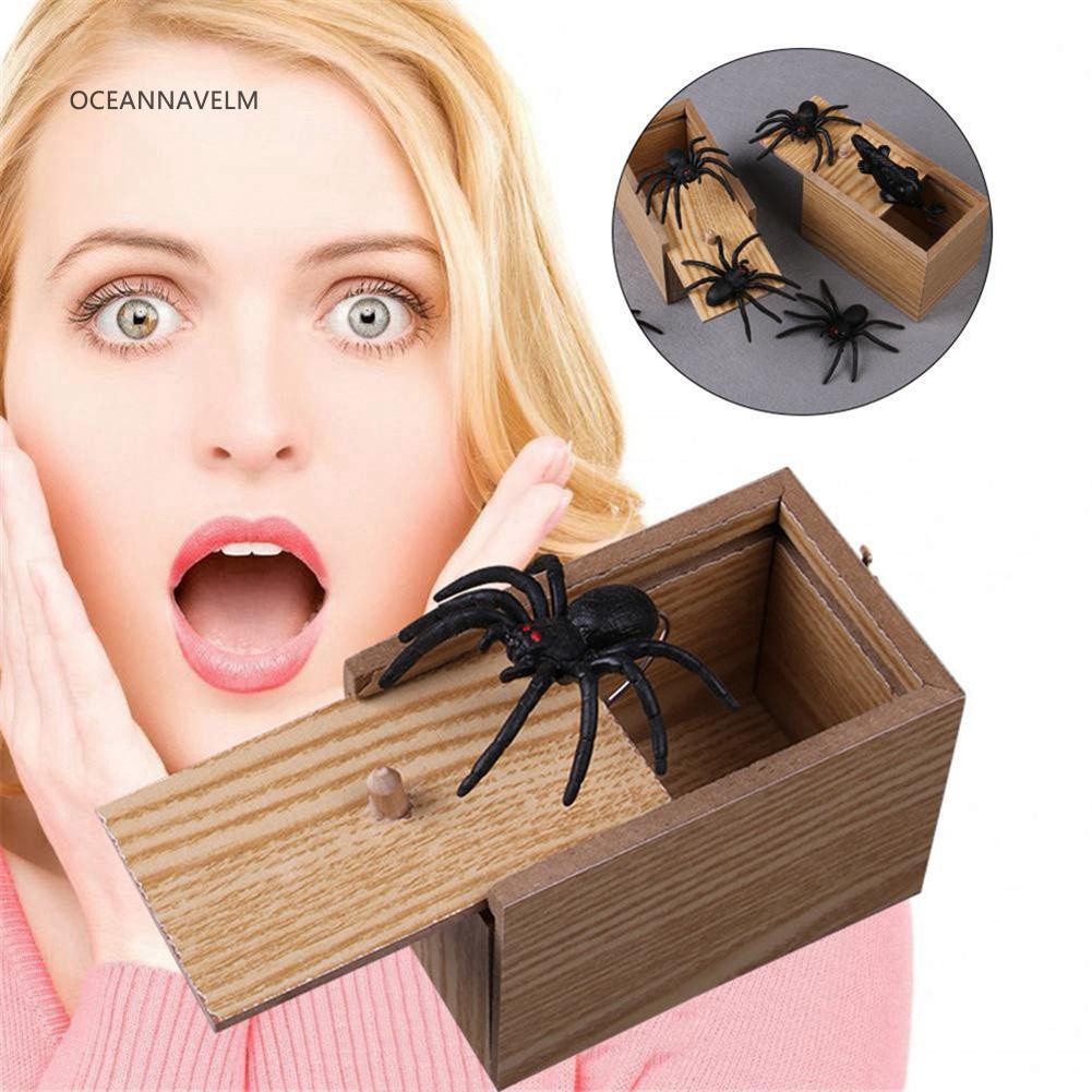 Hộp gỗ đồ chơi hình nhện độc đáo