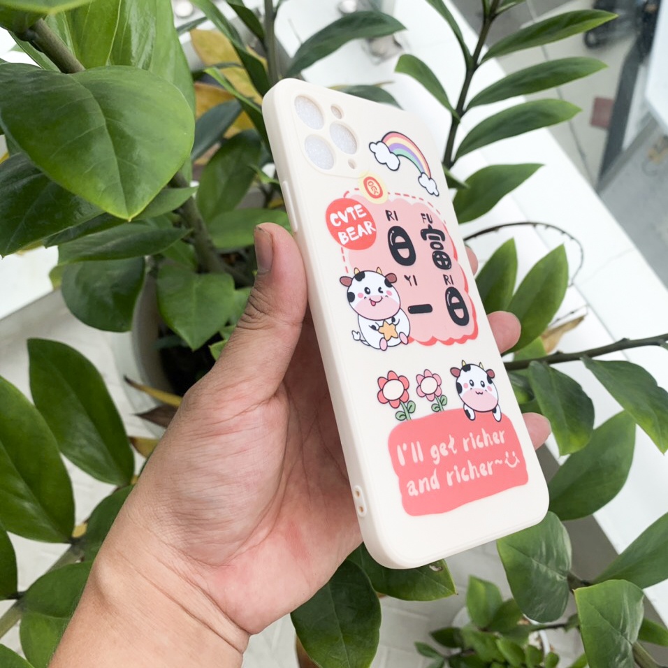 Ốp lưng iphone  cạnh vuông lỗ camera - Mẫu Bò Sữa dễ thương