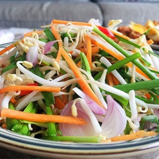 Dưa giá muối chua- nhà làm