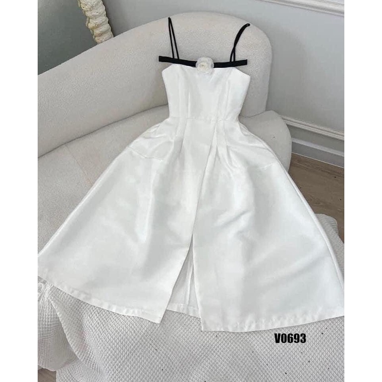 Đầm dự tiệc 2 dây dáng xòe xẻ tà kèm tag hoa sang chãnh - Sarah Dress | BigBuy360 - bigbuy360.vn