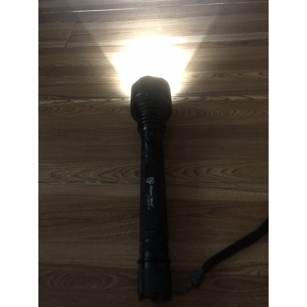 Đèn pin siêu sáng chống nước Mayor Wolf LY S015 - Tặng kèm hộp đựng cao cấp, hàng chính hãng | BigBuy360 - bigbuy360.vn