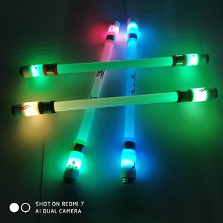 Bút quay LED đổi 7 màu. Tặng 4 bộ pin rời + 2 đầu led có pin (như hình)