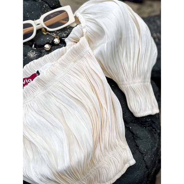 Áo tay phồng nhũ Roxanna - VIQ The Label