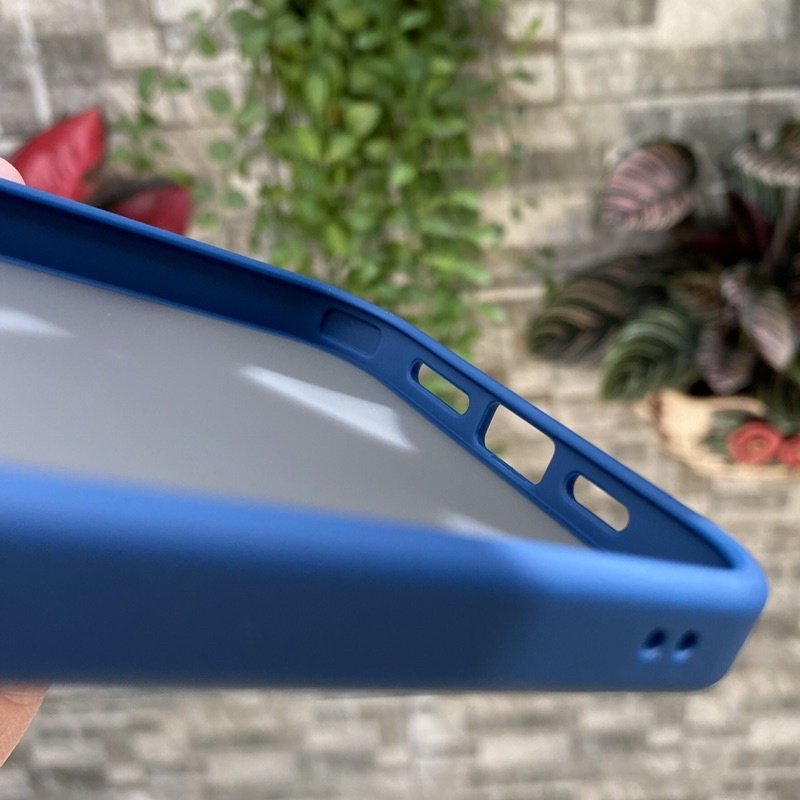 Ốp lưng Likgus nhám mờ cho iPhone 12 Series