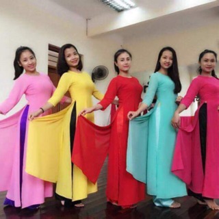 Áo dài 4 tà kèm quần váy