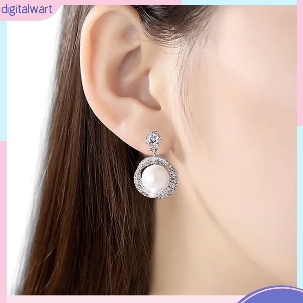 Đôi Bông Tai Dáng Dài Đính Ngọc Trai Nhân Tạo Thời Trang Cho Nữ