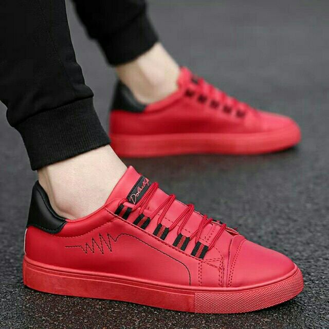 Giày thể thao nam cá tính