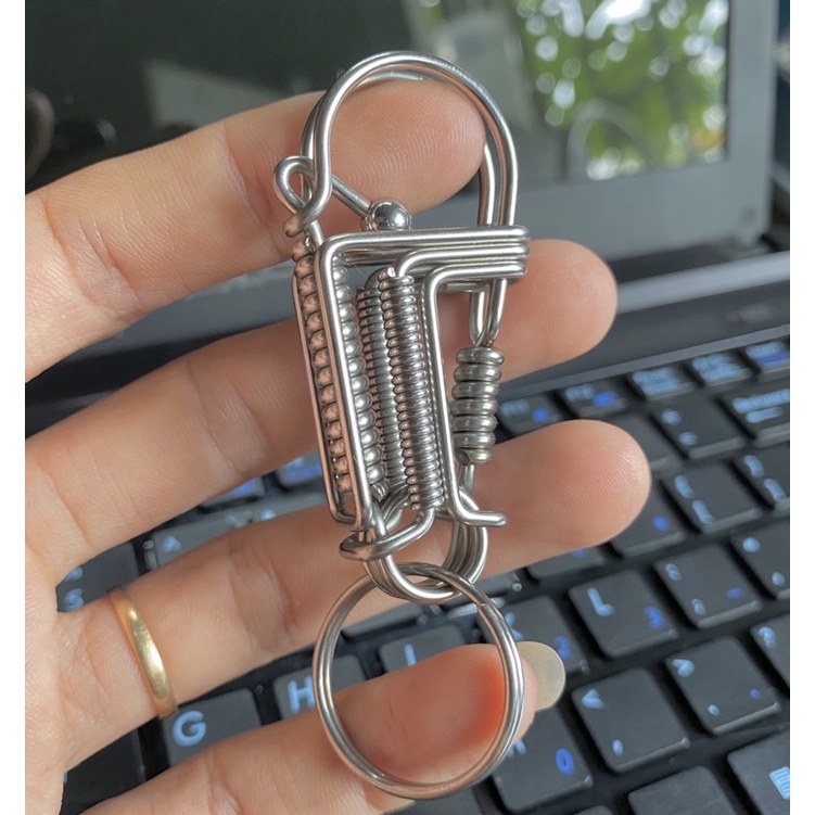 Móc khoá inox 304 thiết kế thủ công độ dày 2 ly