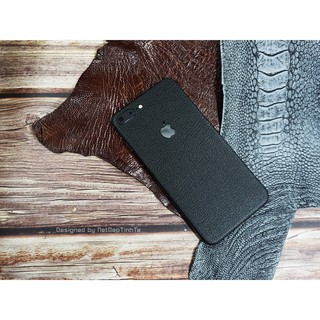 Miếng dán da Iphone 8Plus - Da dập vân hạt nhỏ màu đen - D1