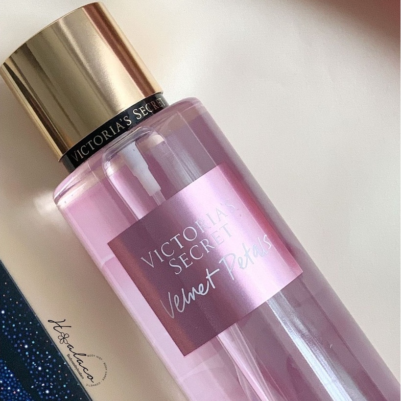 BODY MIST Xịt thơm toàn thân VELVET PETALS Victoria’s Secret