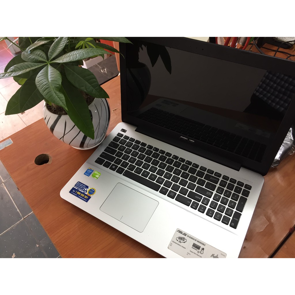 ASUS F555L i5 5200U Ram 8G HDD 500Gb Vga Geforce 9300M 2Gb | BigBuy360 - bigbuy360.vn