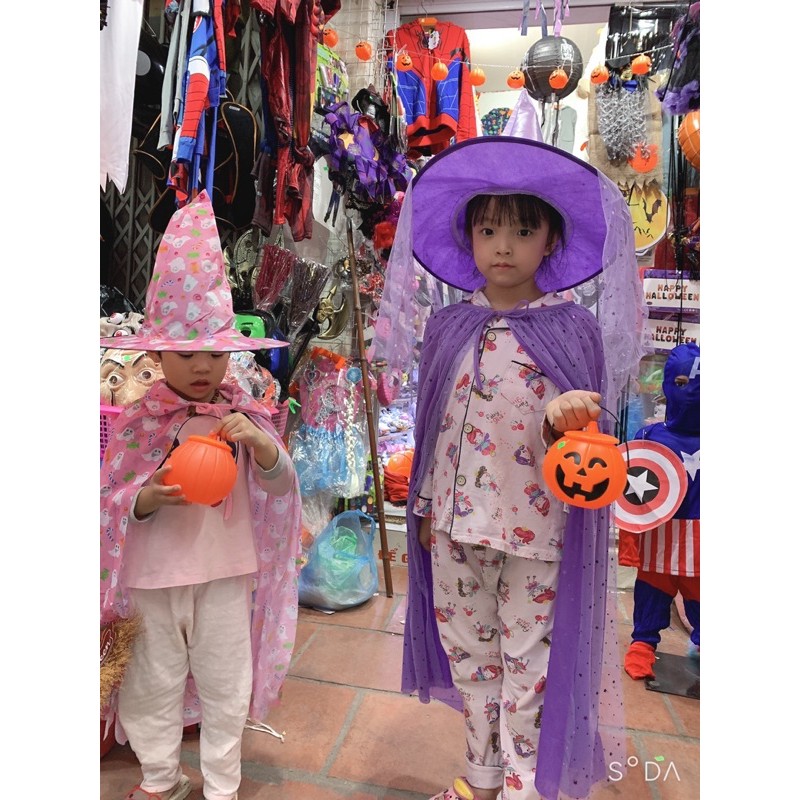 sét đồ hoá trang Halloween cho bé gái  gồm  [ Áo  CHOÀNG +  MŨ + GIỎ Bí NGÔ] chỉ 160k
